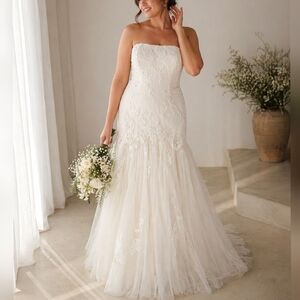 Enzoani Ivory Tulle Fit n' Flare Floral Lace Strapless Wedding Dress sz 14